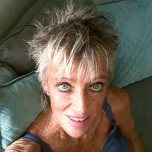 Meet your Posher, Sandi